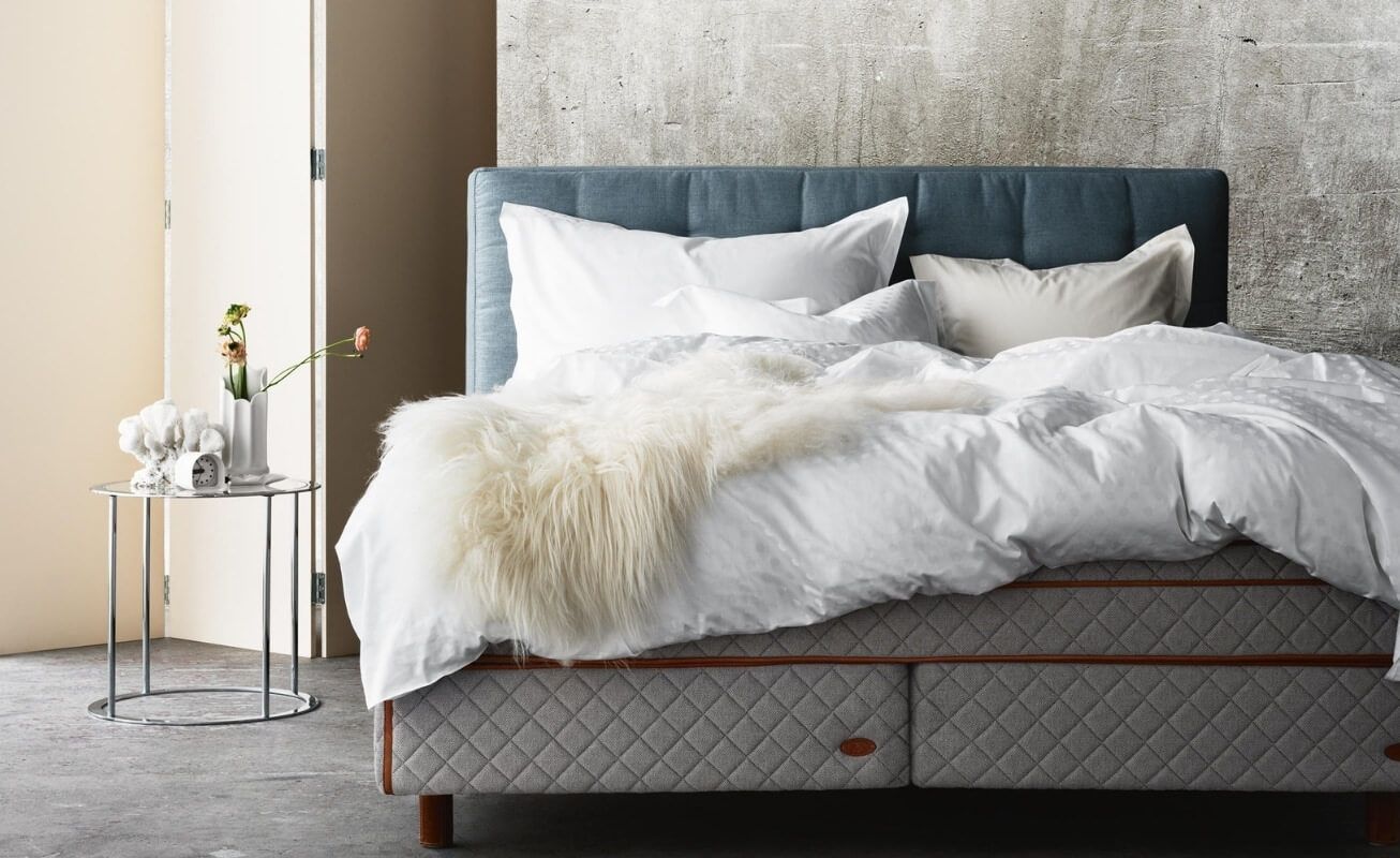 bed designed by Duxiana for Duxiana Design Team