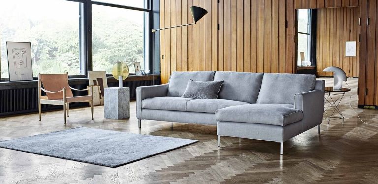 Eilersen - Streamline sofa in light grey