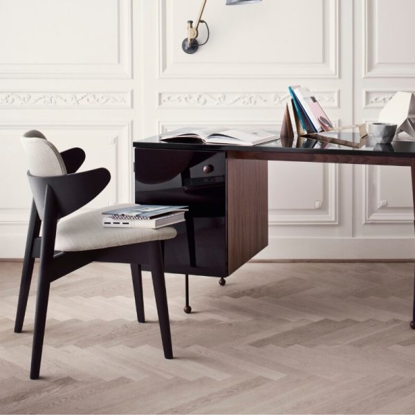 Gubi-62-Grossman-Workspace-Office-Desk-4