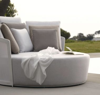 Diphano Cielo Daybed in White and Shine
