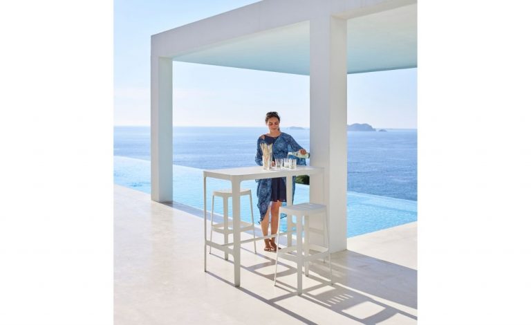 Cut Outdoor Bar Table - White Aluminium
