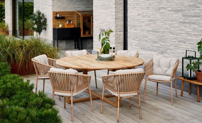 scandi outdoor dining table