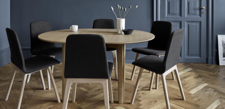 Skovby SM111, Round extendable table - danish design co singapore