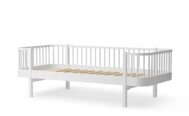 Oliver Furniture Wood Collection Classic Kids Day Bed