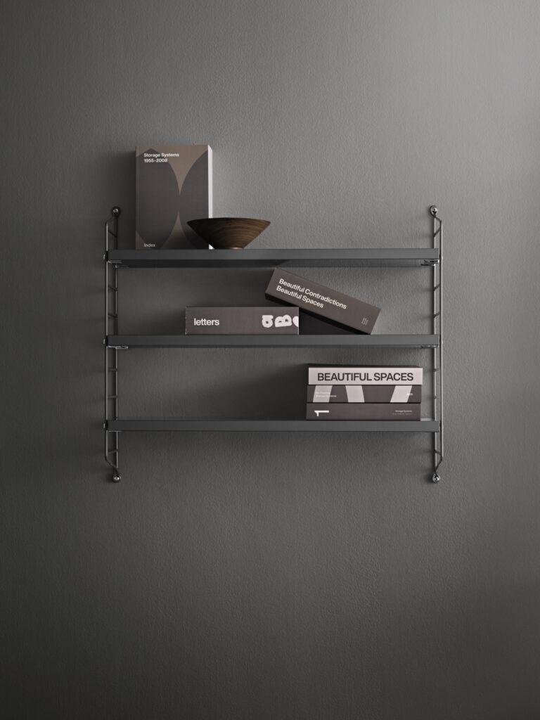 dark grey string pocket system