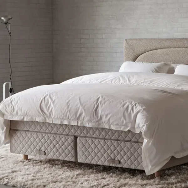 bed_continental_dux-80_sustainable-comfort_pii_comfort_eden-headboard_jetson-1-original-5