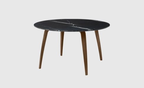 Gubi Dining Table