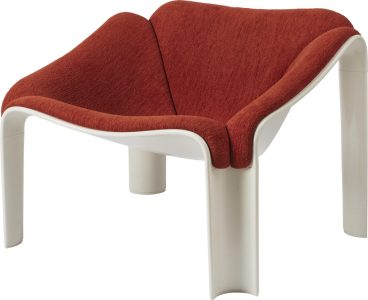 f300-lounge-chair-gubi (2).jpg